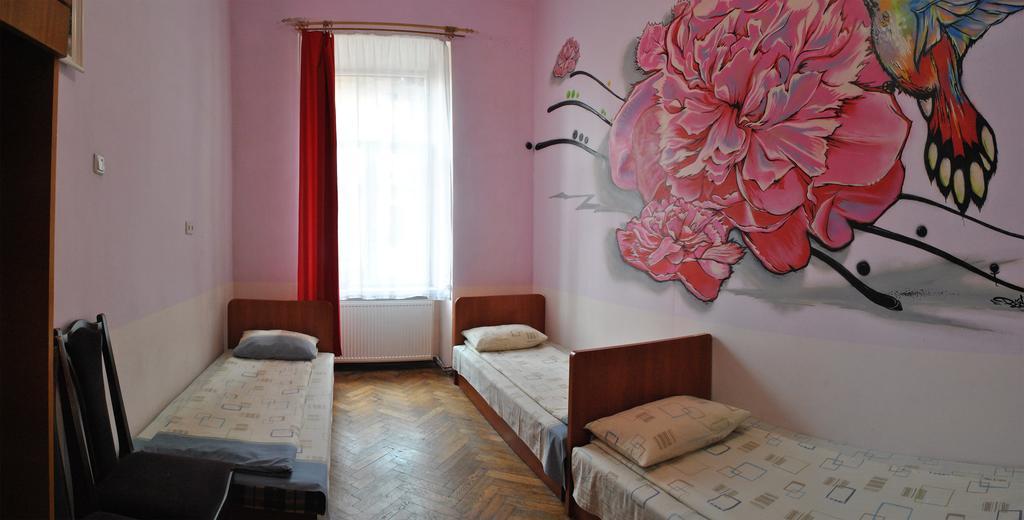 Hostel Comfort Lviv Dış mekan fotoğraf