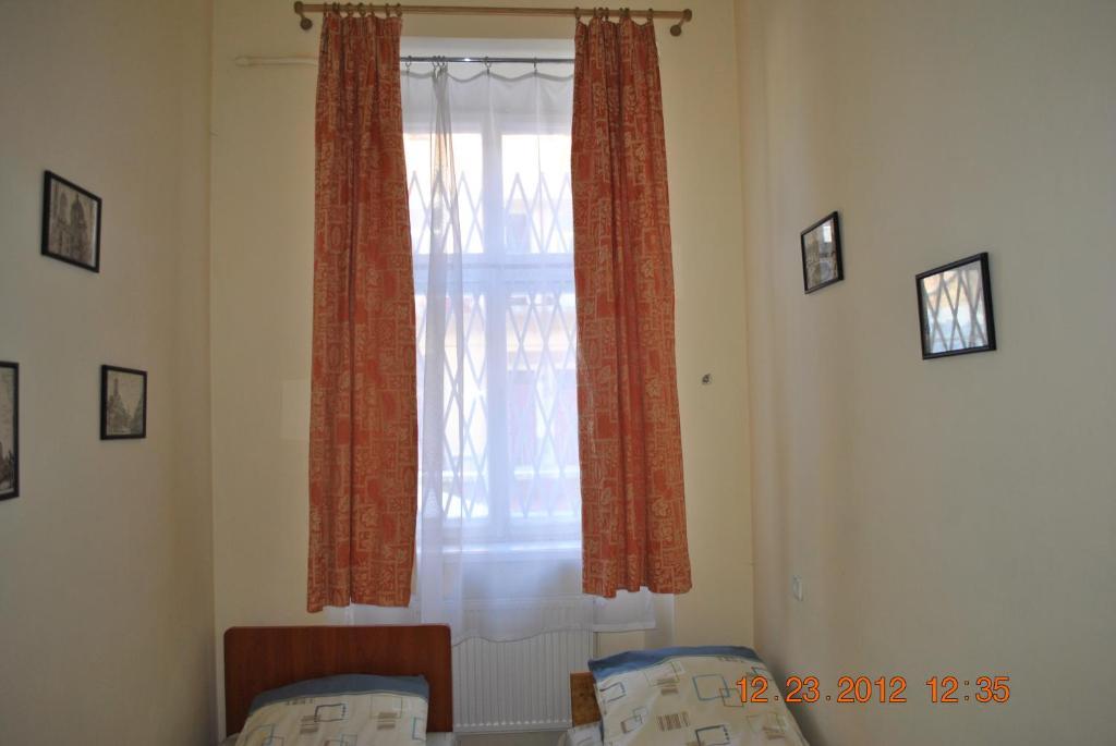 Hostel Comfort Lviv Oda fotoğraf